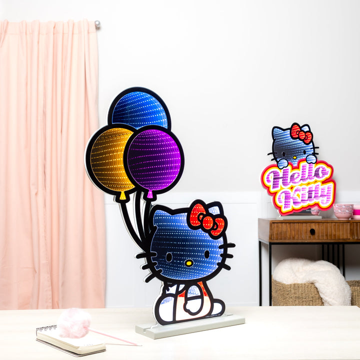 Hello Kitty Balloons Ekkolight 24"H
