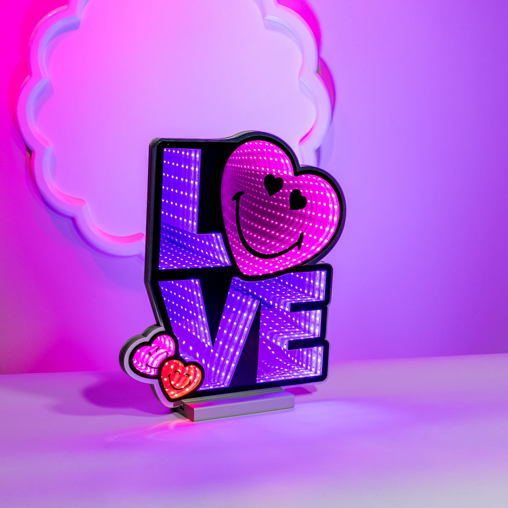 SmileyWorld® Love Square Ekkolight 14.5"H